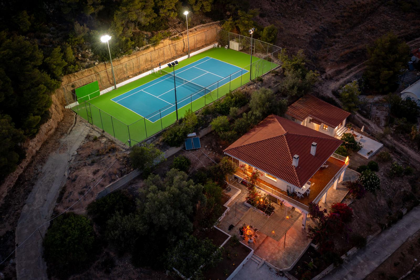 Kort tenisowy – oświetlony teren Strava Park, Peloponez Grecja