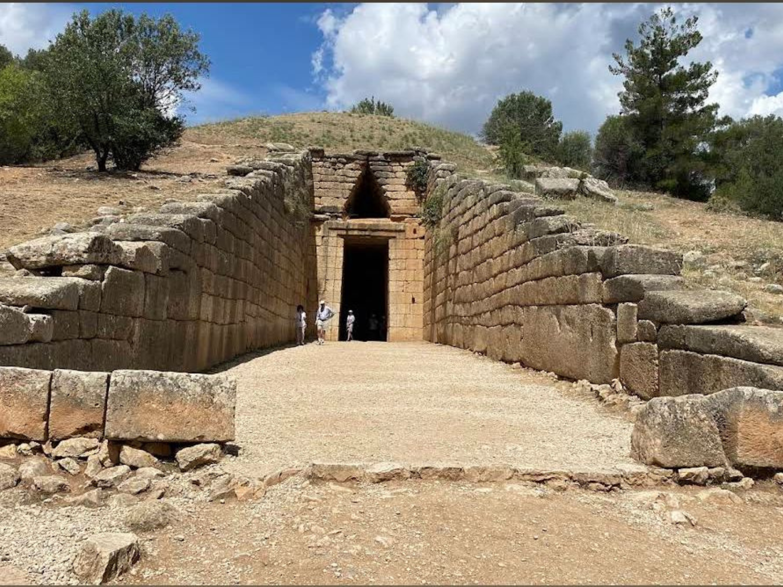 Mykeny – Skarbiec Atreusza, monumentalny grobowiec kopułowy starożytnej Grecji