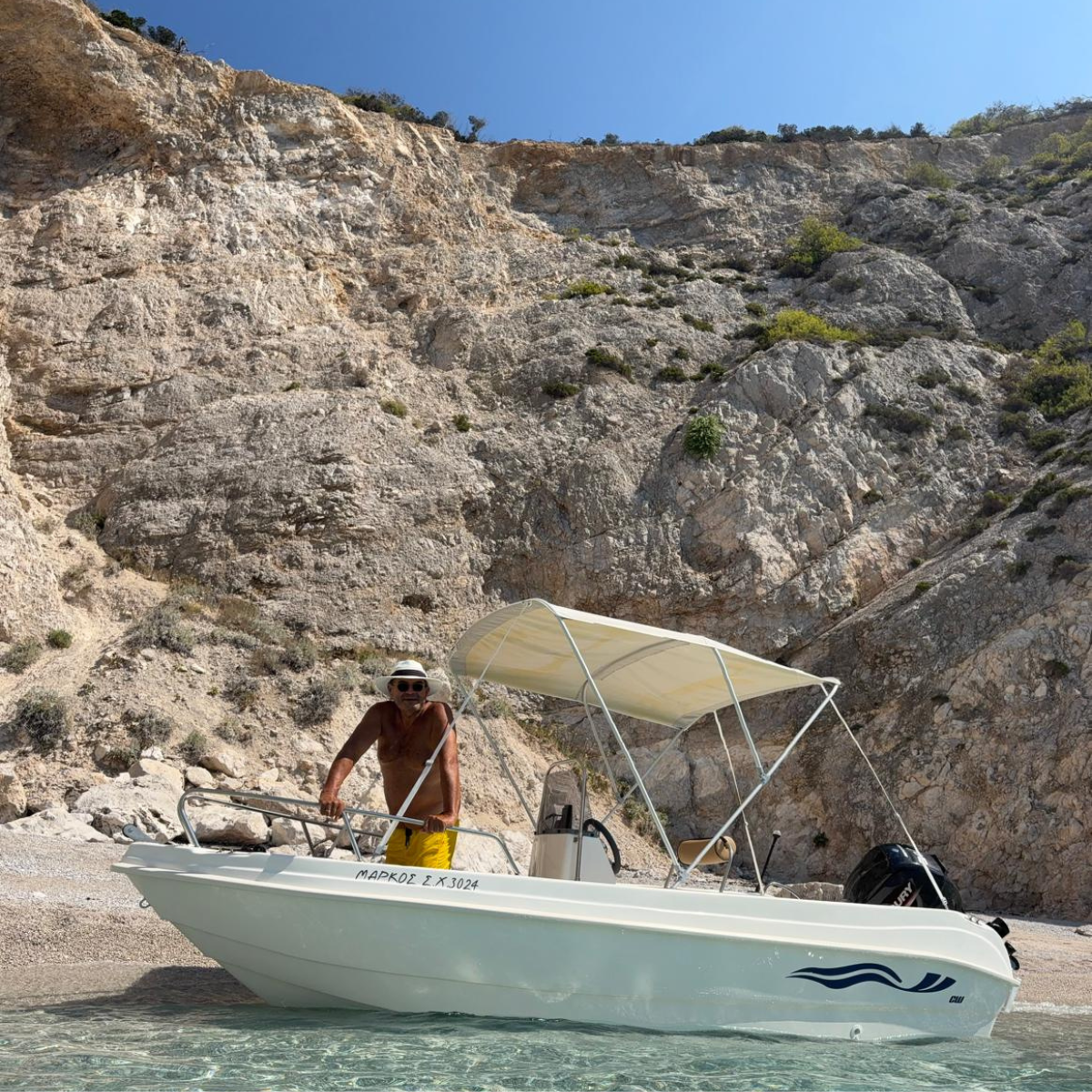 Rejs łódką po morzu – atrakcje Strava Park na Peloponezie